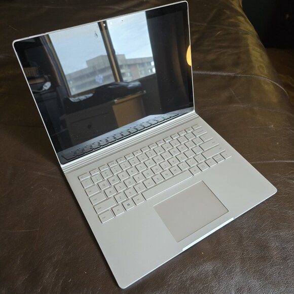 Microsoft Surface Book SX3-0001 Convertible Tablet / Laptop (AS IS, for parts) - Picture 11 of 13